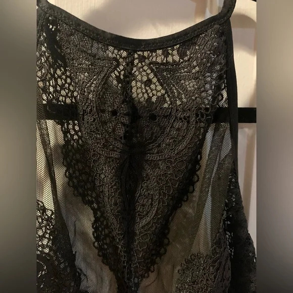 victoria’s Secret Body - Picture 3 of 6